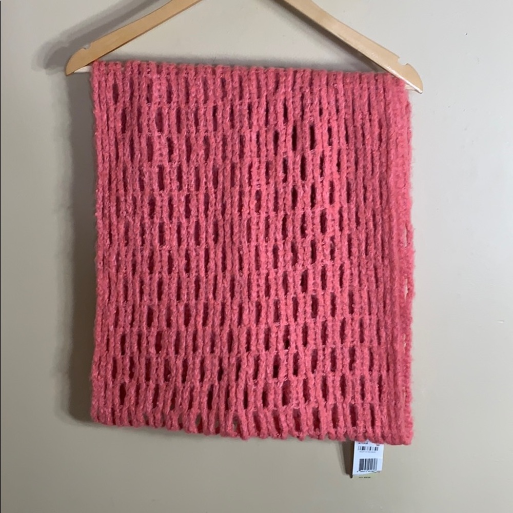 Collection 18 pink‎ winter scarf NWT